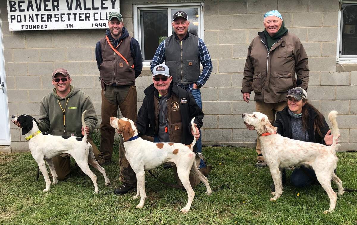 Horseback Open Shooting Winners. In foreground, from left: Mark Hughes with Grouse Trails Tuscarora, Chris Catanzarite with Backcountry Bruiser, and Meredith Mays with I'll Be Back. Standing: Judges Eric Munden and Brian Ralph, and Norm Meeder