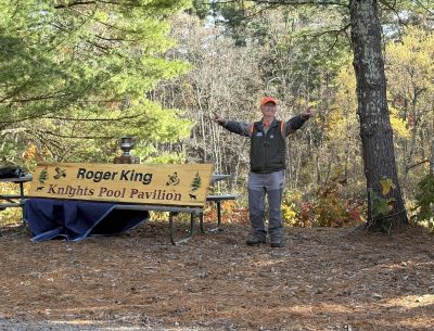 Wisconsin Cover Dog Roger KingF25